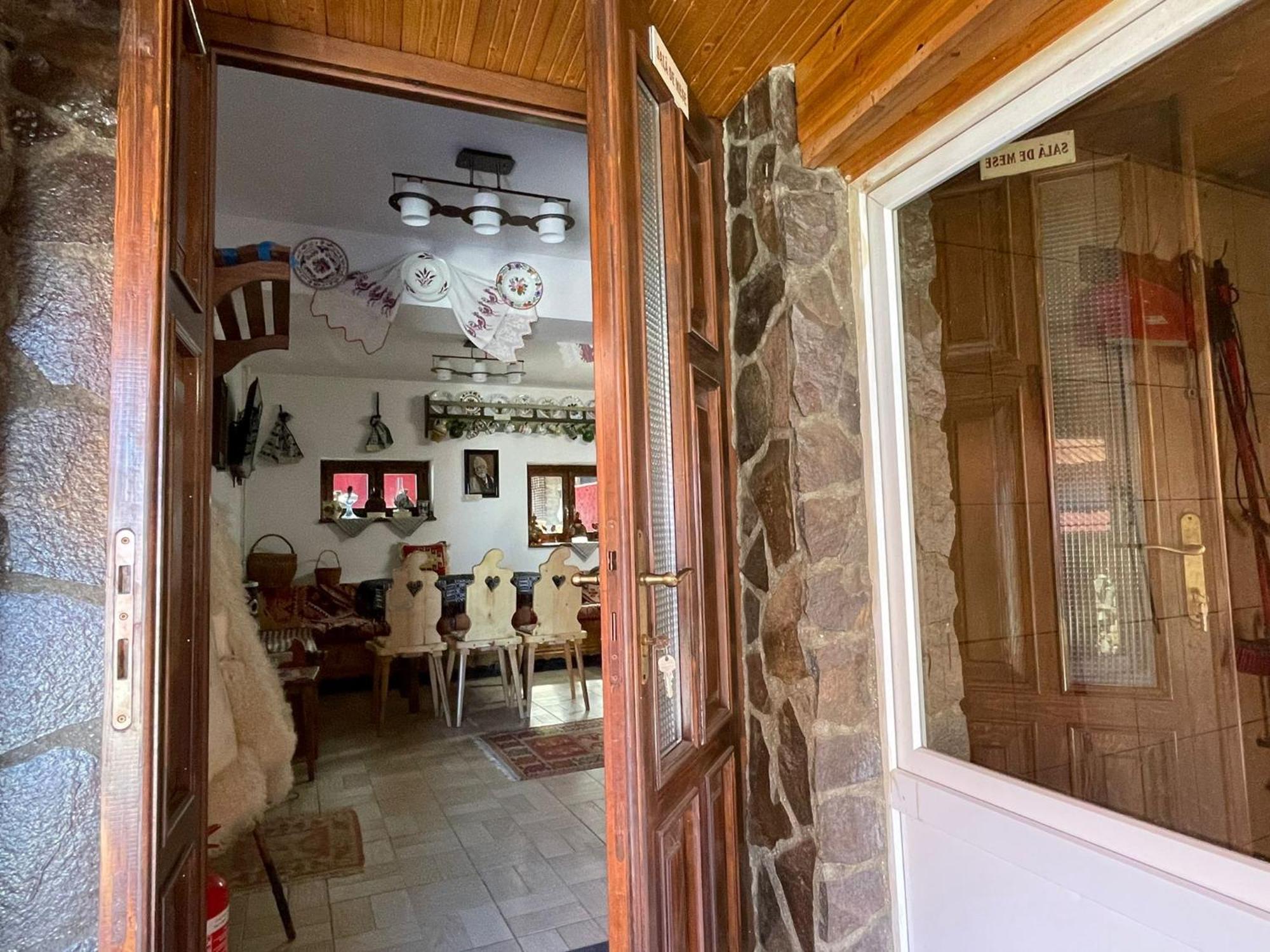 Pensiunea Iulia Rod Exterior foto